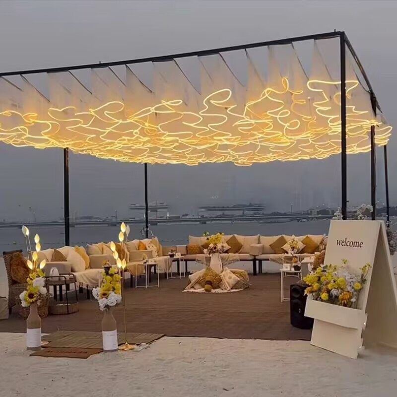 Lighting Wedding Outdoor - Hochzeits-Deckendekoration Outdoor LED Leuchtende Wellen-Gaze-Vorhänge mit
